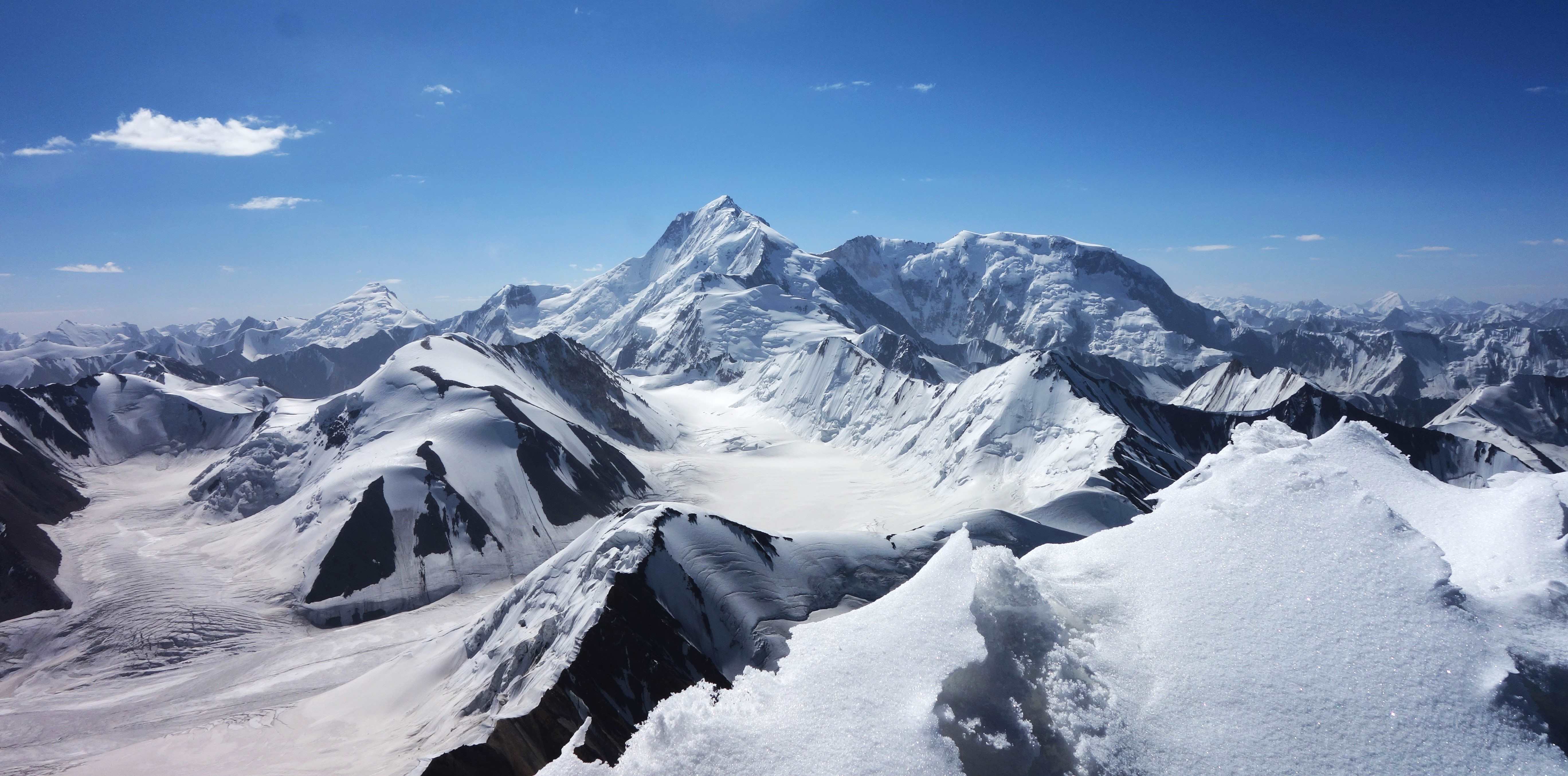 summit view of Karakoram