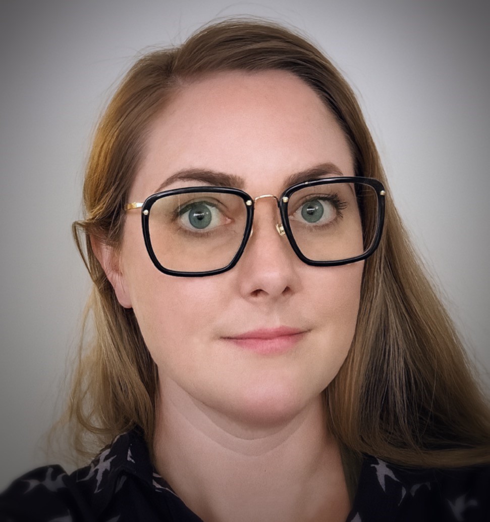 Headshot of Hazel Burns