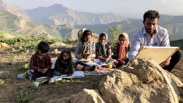 Image from the film Iran, Teaching among the Nomads