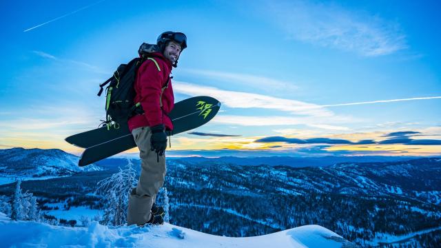 Jeremy Jones, snowboarding, photo by Ming Poon