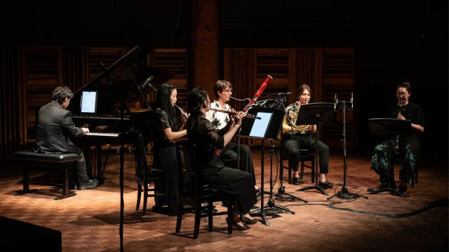 Aidan Chan (piano), Kai Chen Cheng (flute), Emily Luo (oboe), Nikki Pet (clarinet), Ellie Shifflet (bassoon), Madeleine Davis (horn). Photo by Rita Taylor.