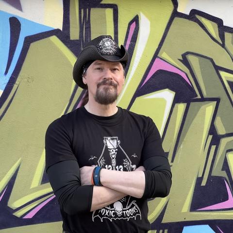 Headshot of Steve Turner