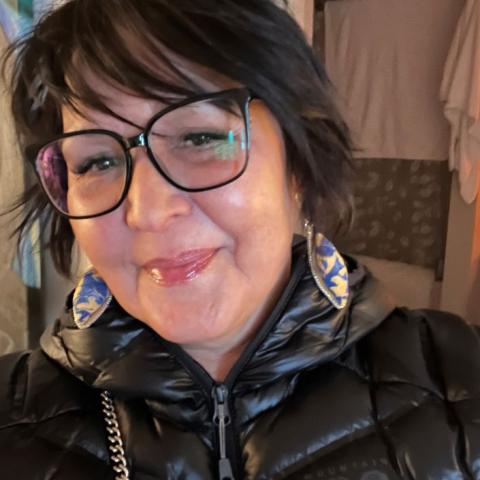 Headshot of Suzan Marie