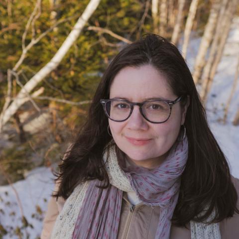 Photo of Faculty Annick MacAskill