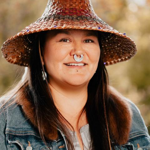 Nuskmata Jacinda Mack 