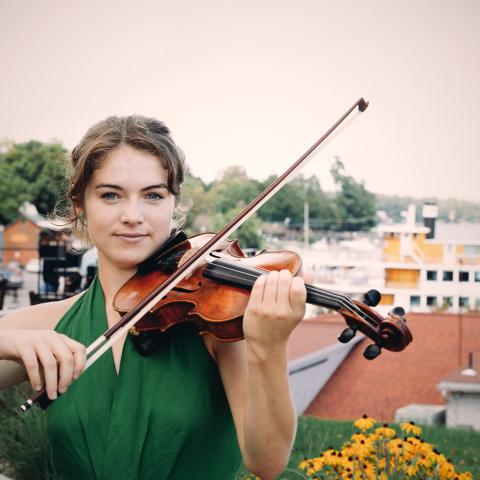 Chloe Dickens musician