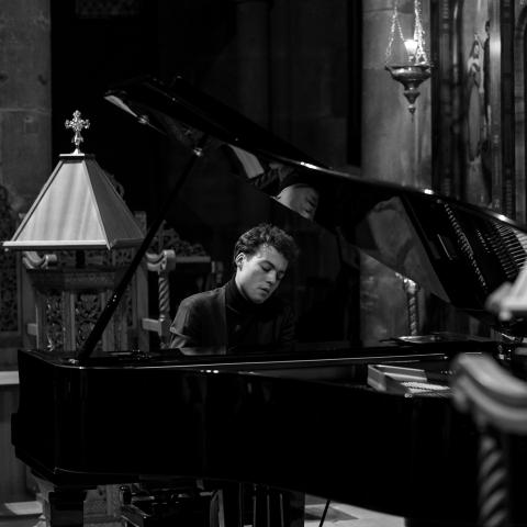 Martin Beau musician